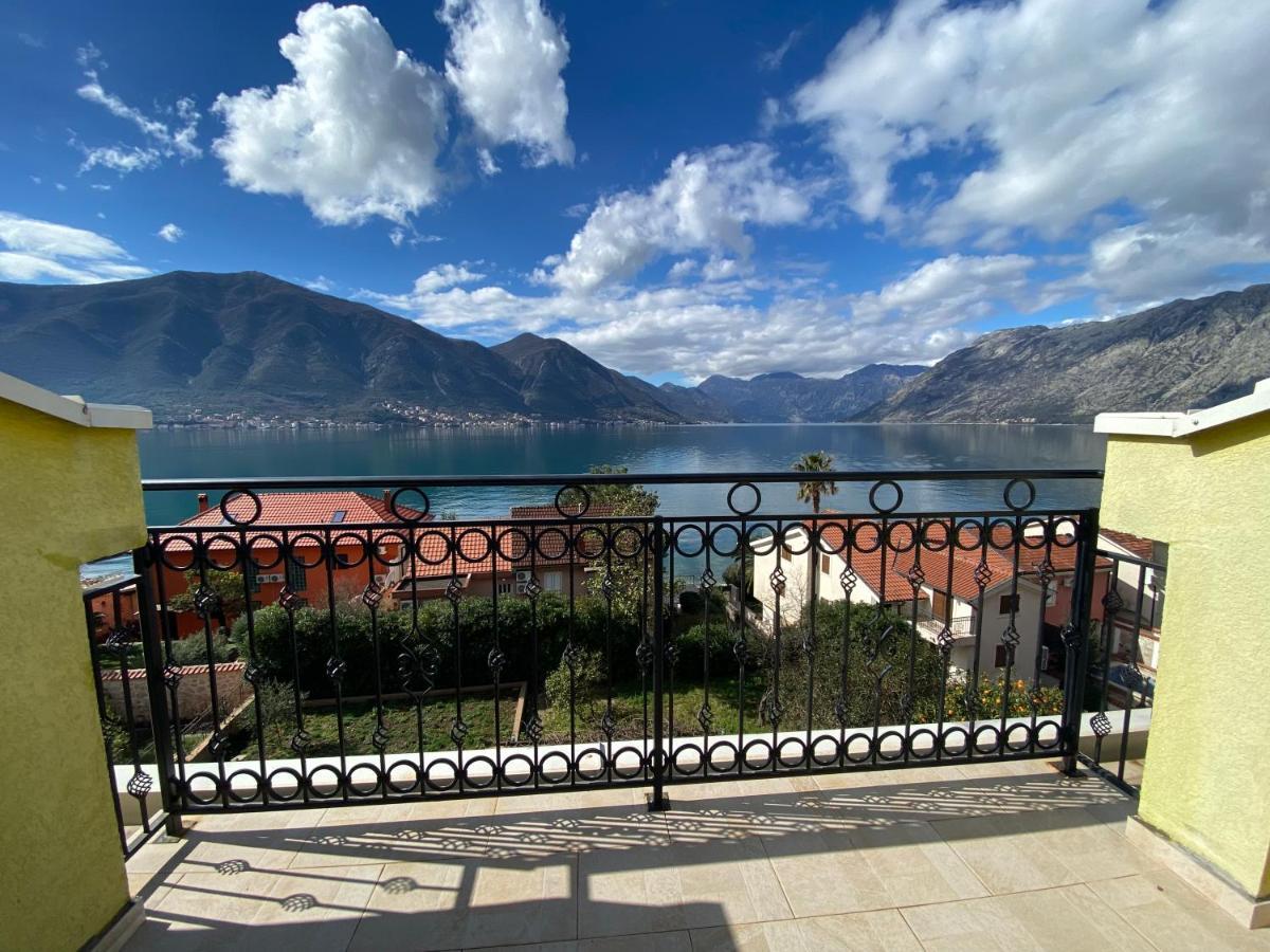 2Montenegro Mimoza Apartments Dobrota Exterior photo