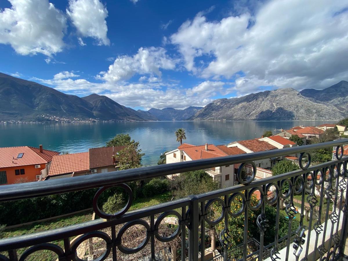 2Montenegro Mimoza Apartments Dobrota Exterior photo