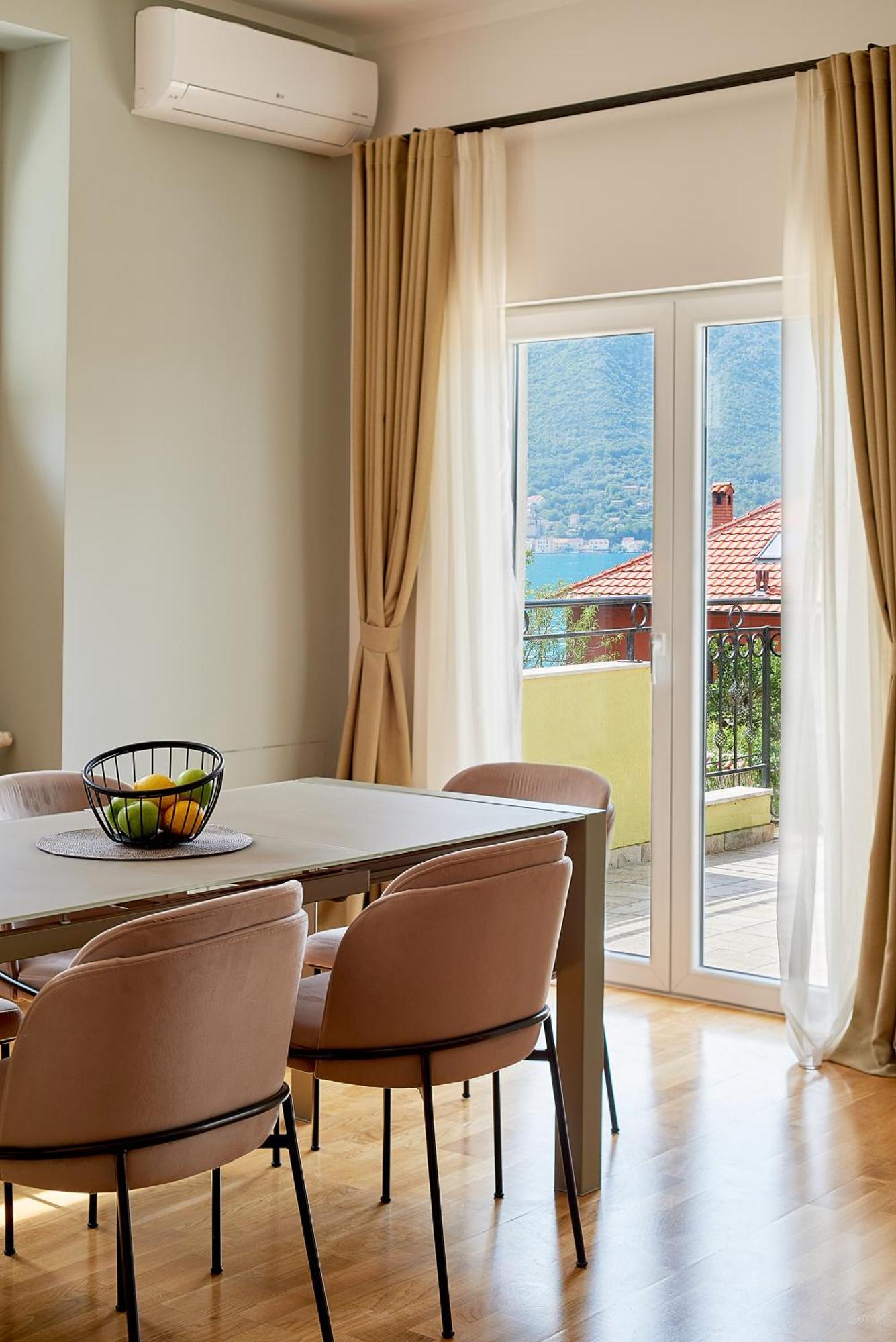 2Montenegro Mimoza Apartments Dobrota Exterior photo