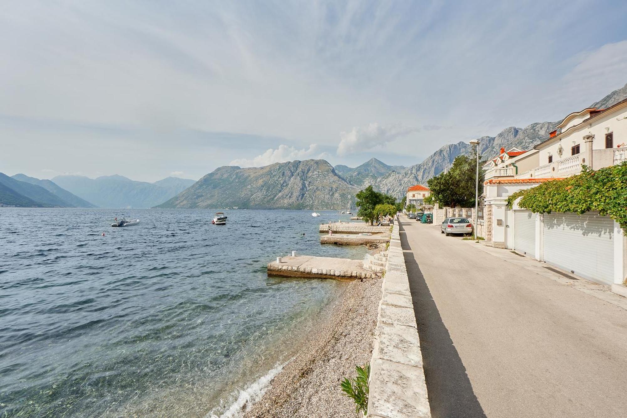 2Montenegro Mimoza Apartments Dobrota Exterior photo